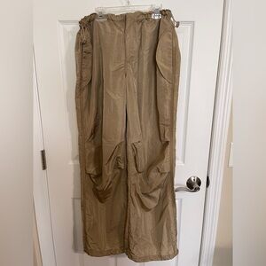 PacSun Shine Low Rise Parachute Pants Parachute Pants size Medium